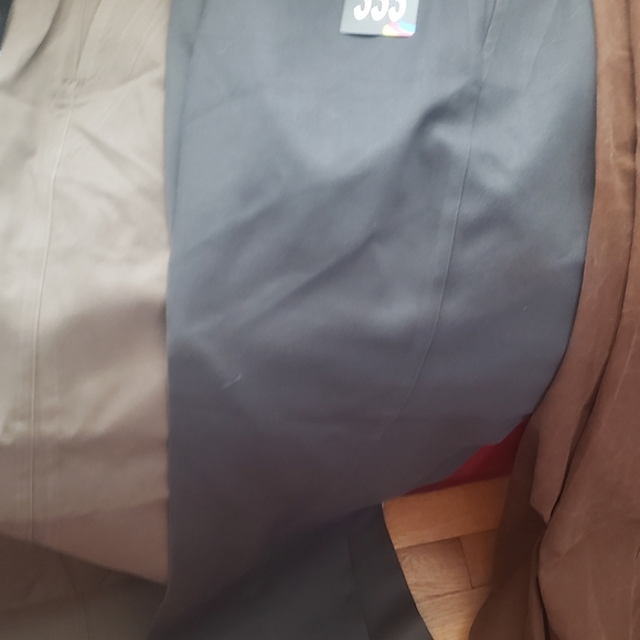 Mens khakis and Chino pants - Picture 8 of 13